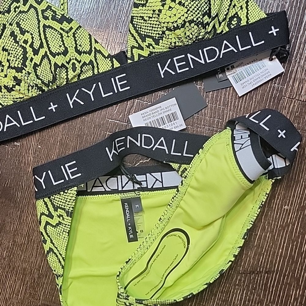 Kendall & Klyie Snake Banded 2-piece Bikini Set - Picture 12 of 16